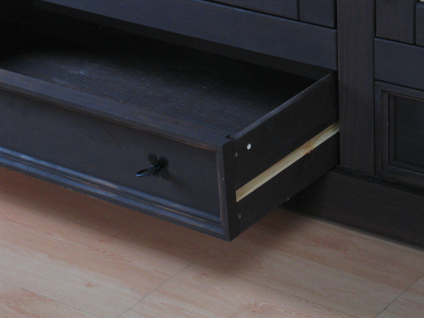 4-türiger Kiefer Kleiderschrank New Mexico kolonial