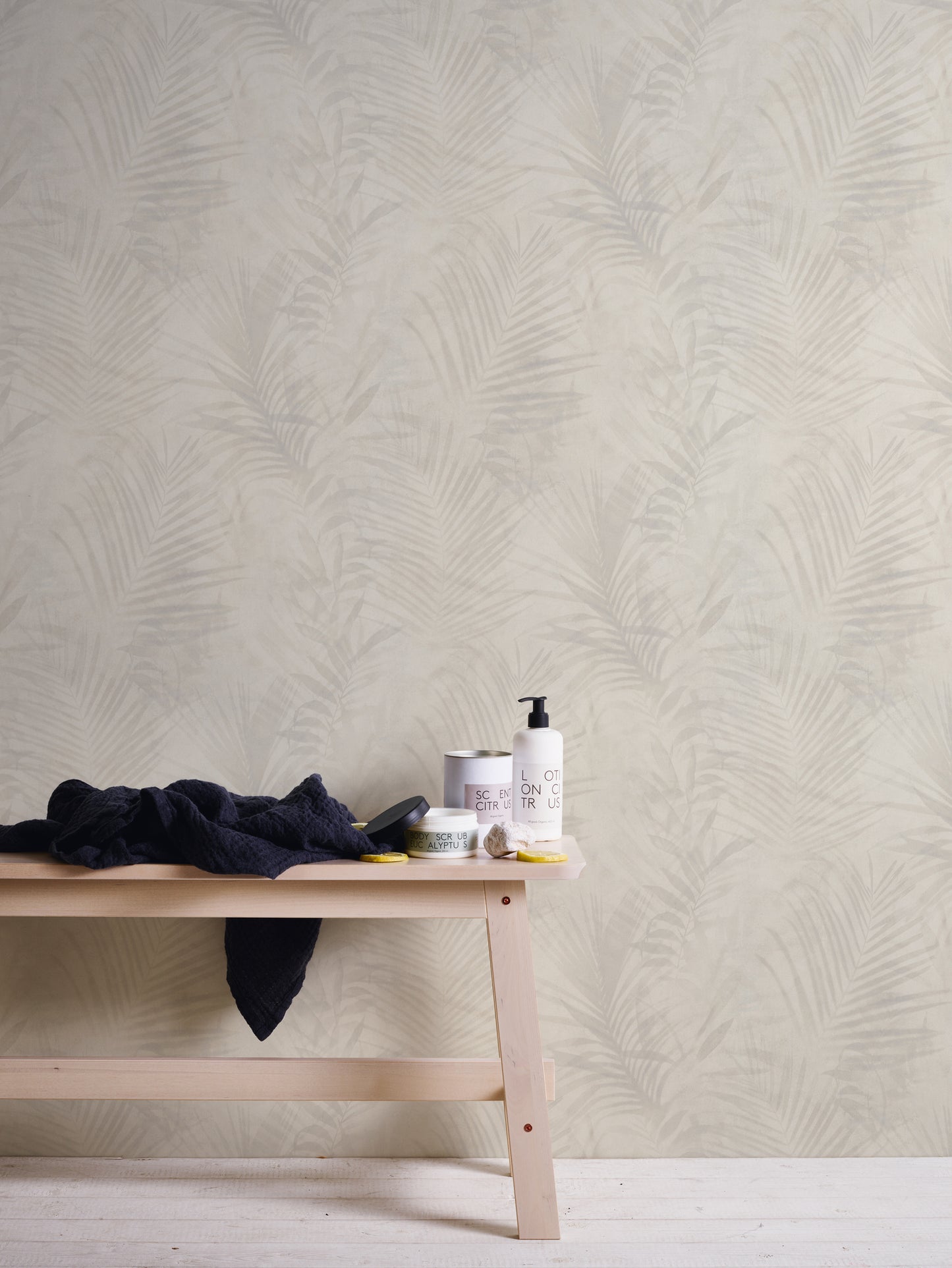 A.S. Création Palmen Vinyl Tapete Neue Bude 2.0 Tropical Concre Beige Dschungel