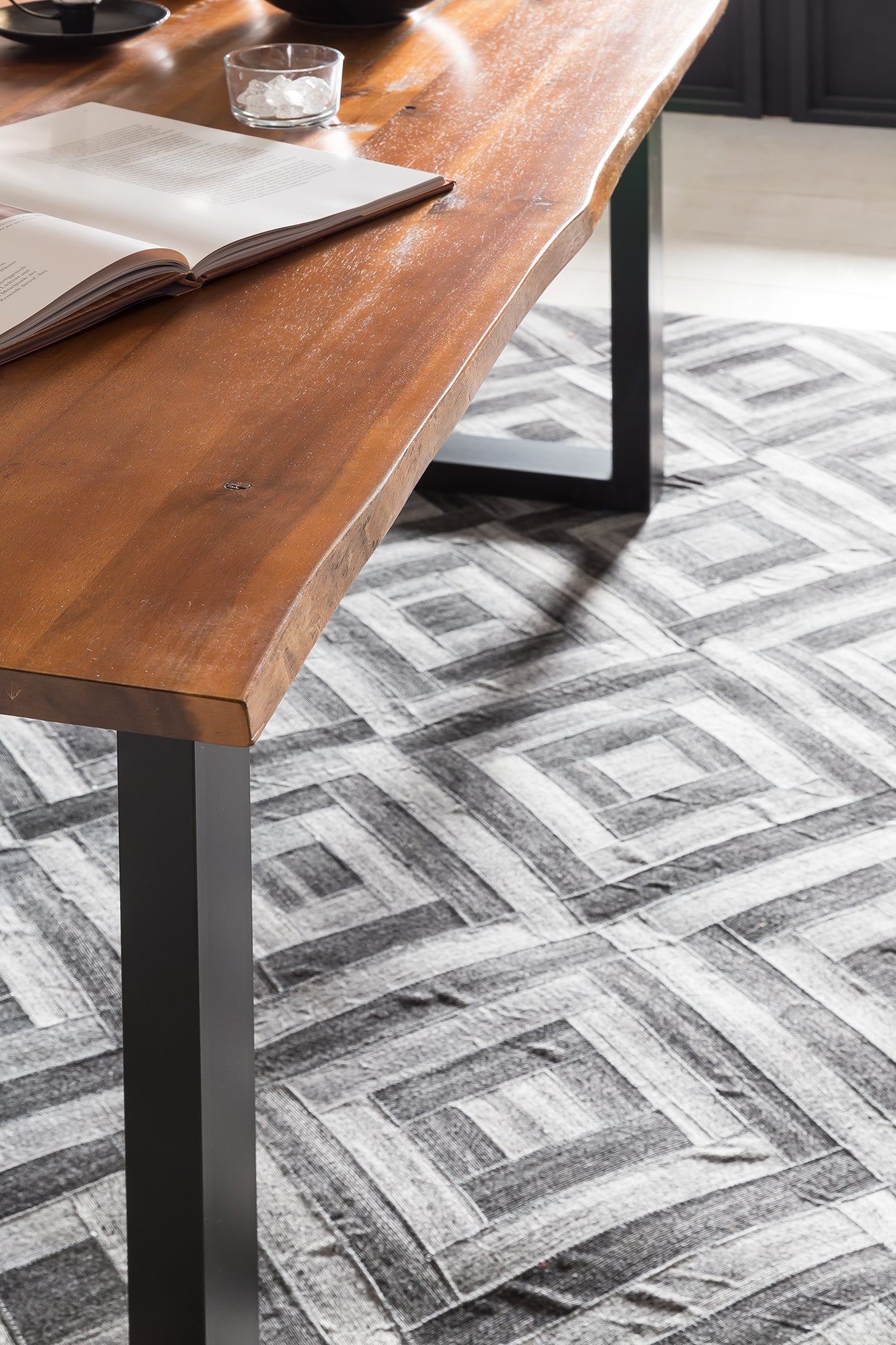 Essgruppe 5 tlg. 180x90 cm Sitzgruppe Massivholz Essstuhl Essstisch Stühle Tisch