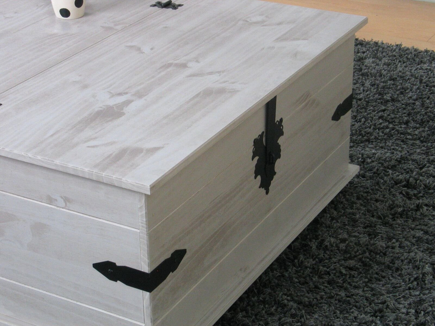 Kiefer Truhentisch New Mexico Mexiko grau massiv Couchtisch Truhe Holztruhe