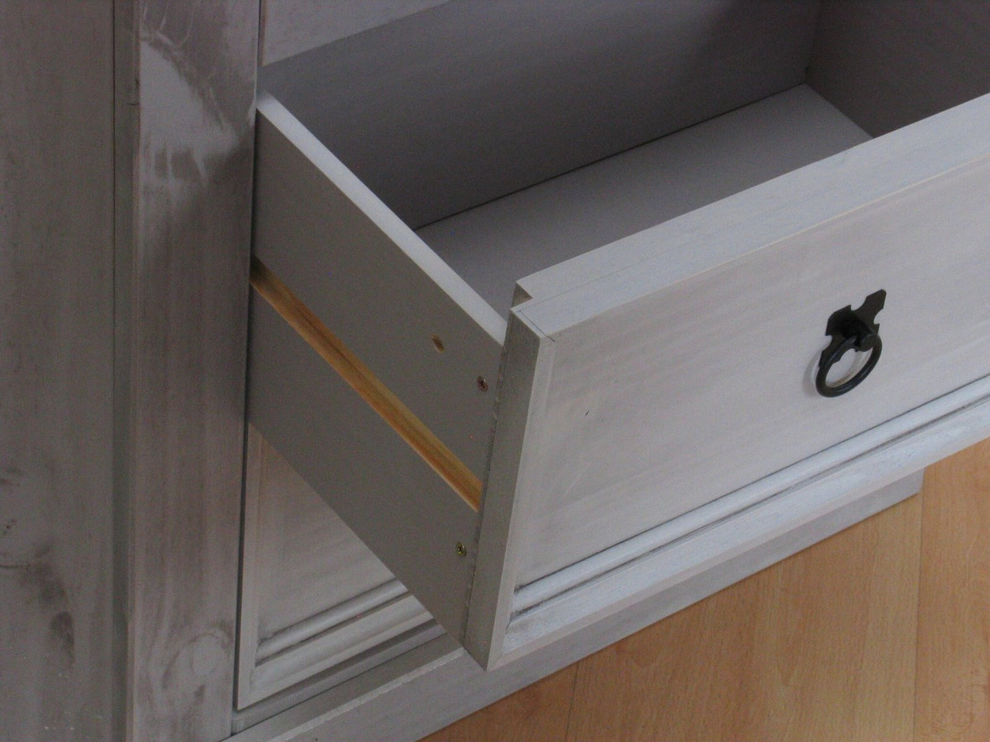 Eckschrank New Mexico Kiefer massiv grau Mexiko Wohnzimmer Vitrine Schrank