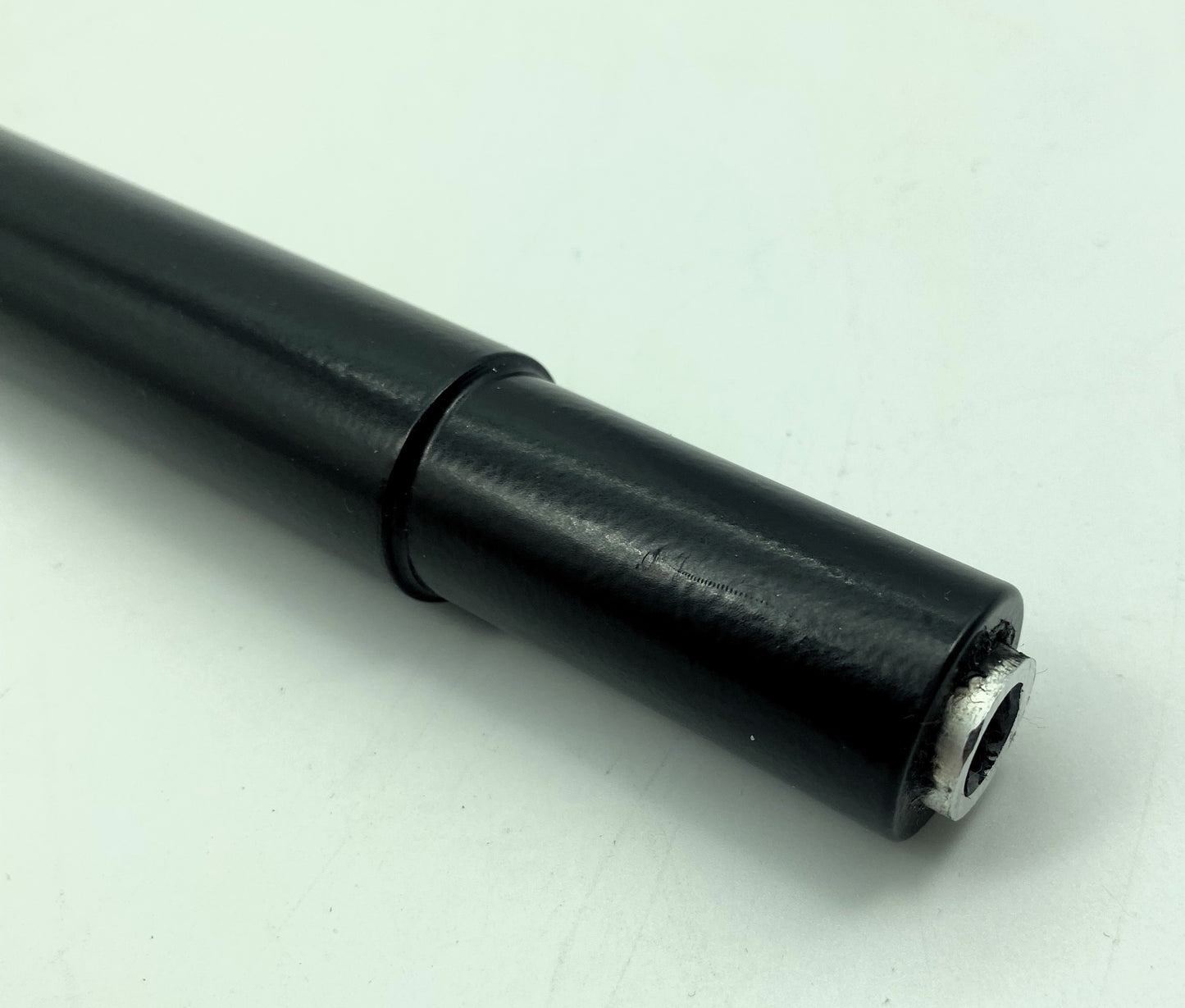 Lang verstärkte Sattelstütze 550-700mm schwarz bis180kg Ø 25