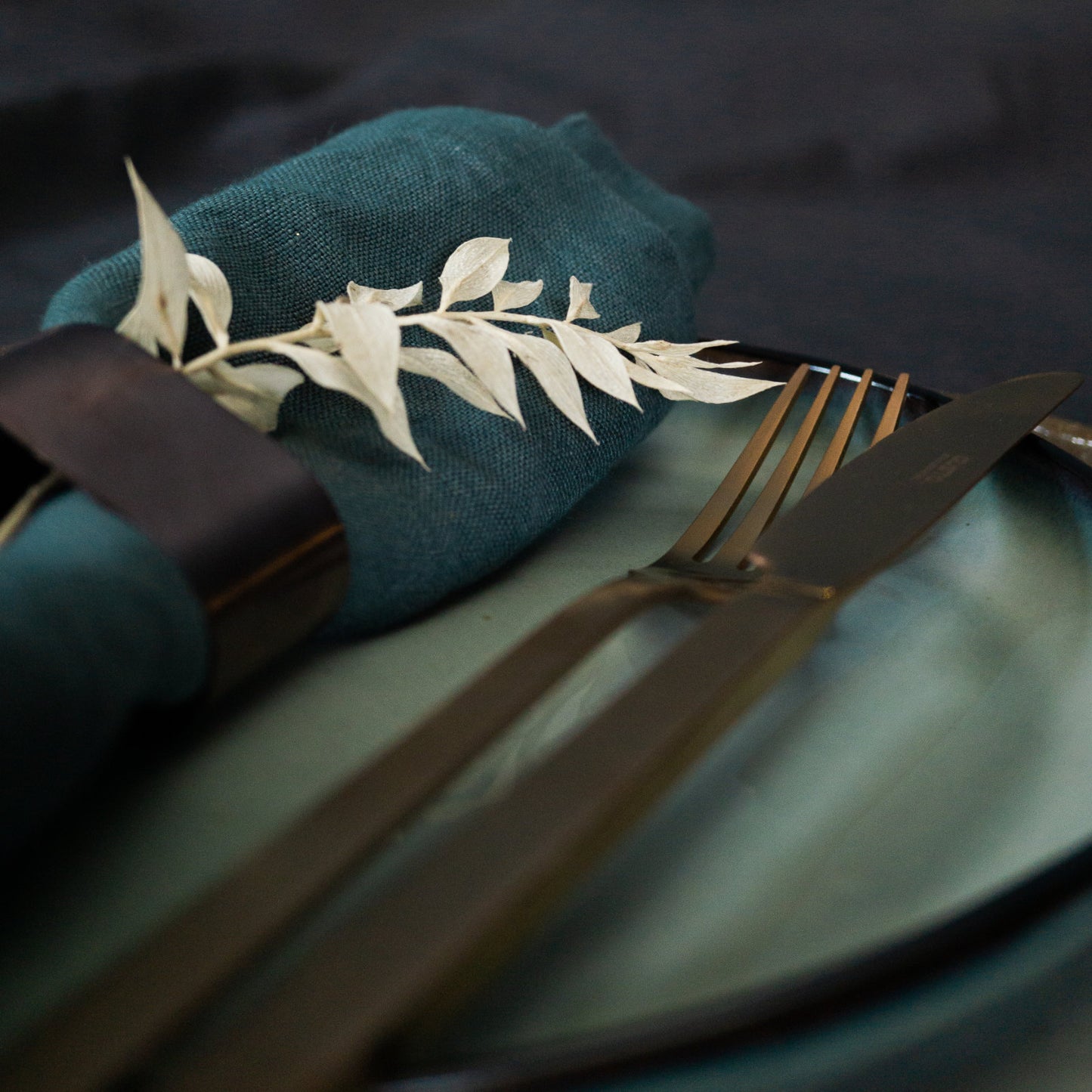 Besteck-Set Bronze 16tlg. 4 Personen Gabeln Esslöffel Messer Besteckset Besteck