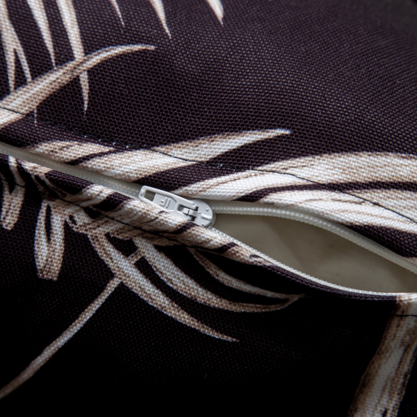 Homing Kissenhülle Paris 45x45 black Kissen Bezug Wohnzimmer Kissen Geblümt