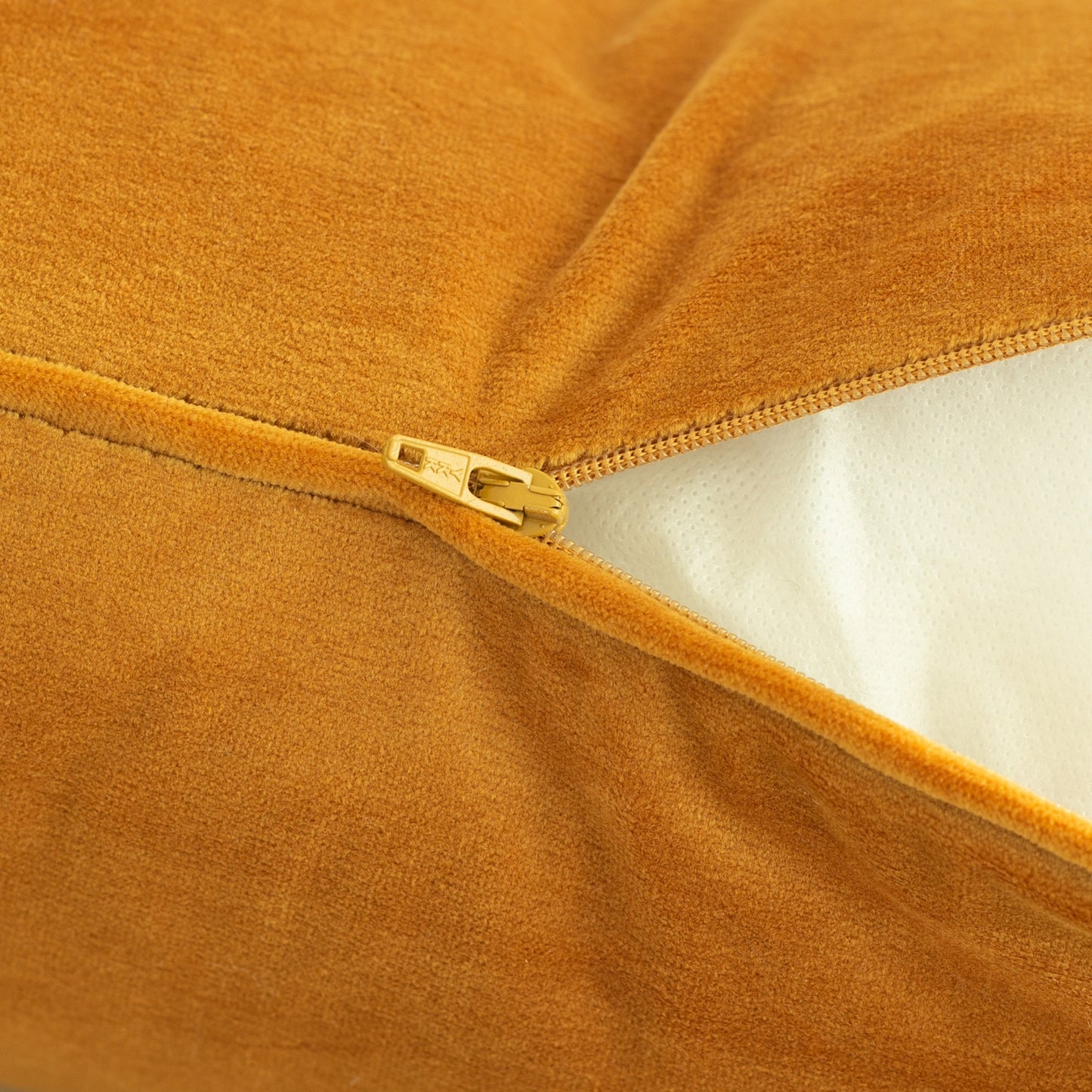 Homing Kissenhülle Mirja 45x45 safran Kissen Bezug Wohnzimmer Kissen Uni Deko