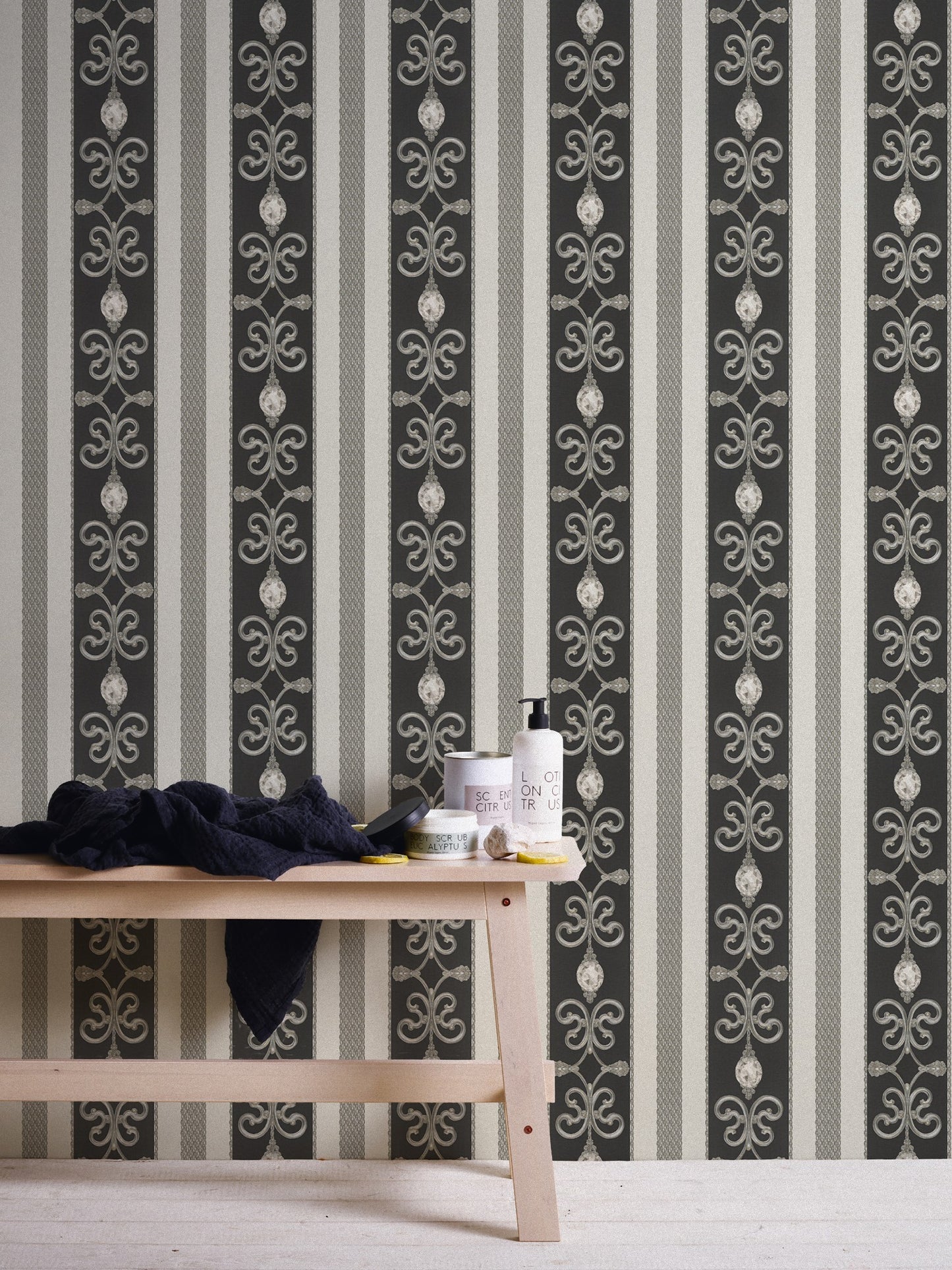 Barocktapete Silber Papiertapete 891334 Wandtapete Streifentapete A.S. Création Tapete