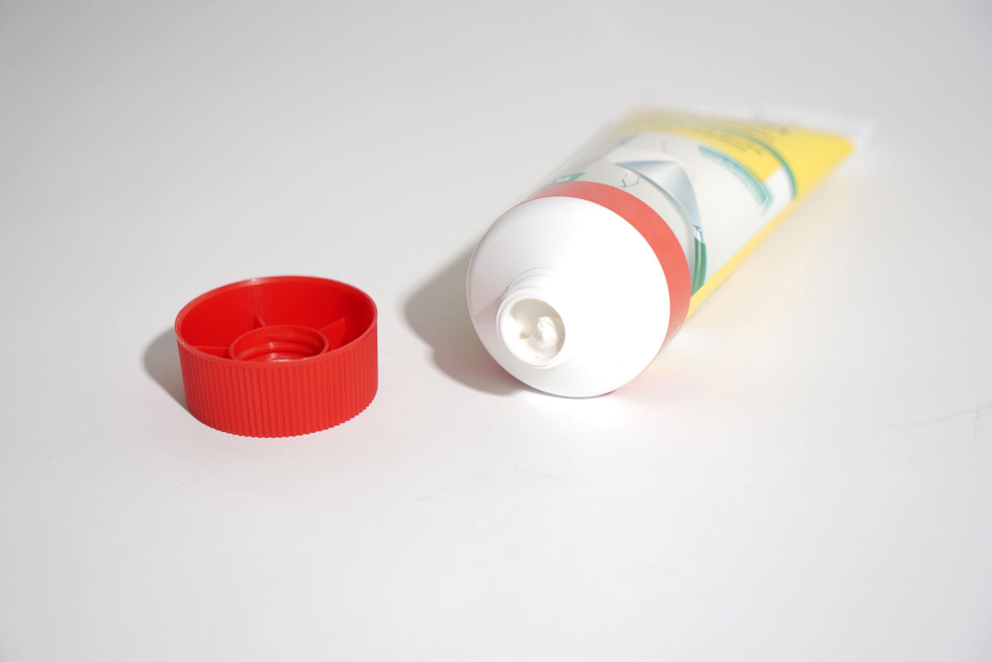 Fertigspachtel Spachtelmasse 400g Spachtel Weiß Malerspachtel Tubenspachtel