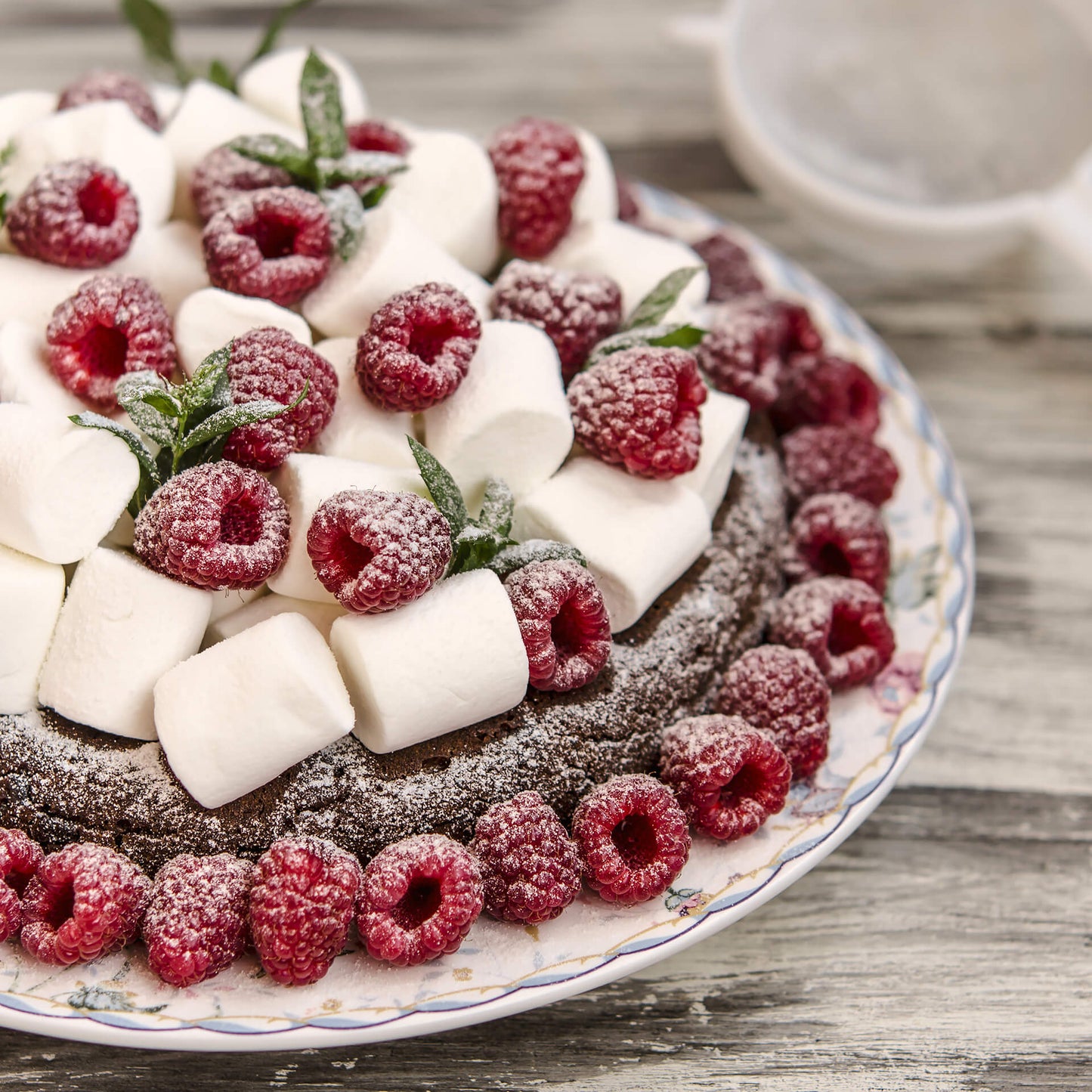 Leinwandbild Kuchen Weiß Rot Grün 50x50 DD123282 Keilrahmenbild Wandbild