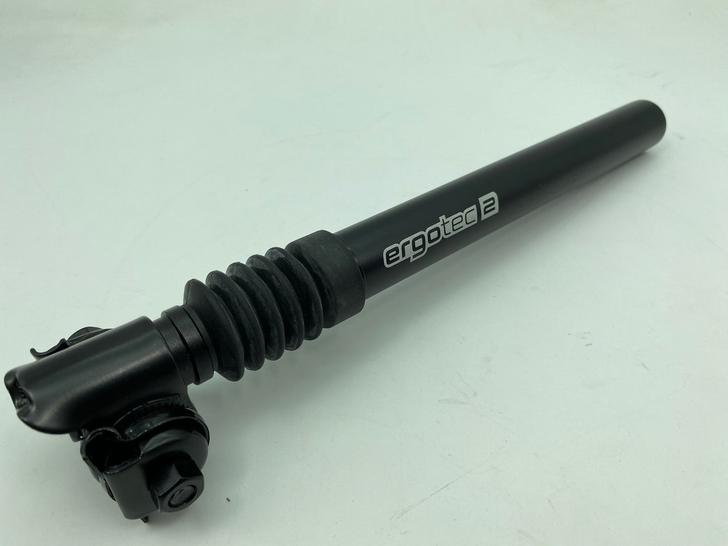 Federsattelstütze 80kg ERGOTEC SP2.0 Sattelstütze Alu Ø27,2 - 31,8mm mit Kloben